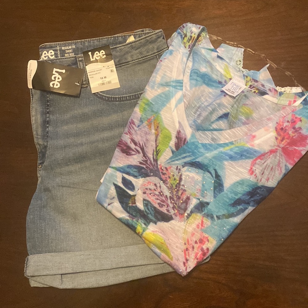 NEW WOMENS PLUS SHORT OUTFIT
